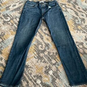 Signature Levi Jeans